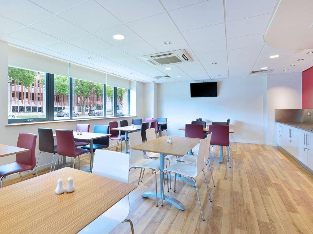 Travelodge Swindon Central Nhà hàng bức ảnh