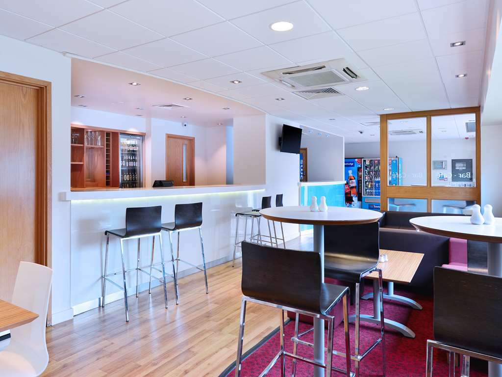 Travelodge Swindon Central Nhà hàng bức ảnh