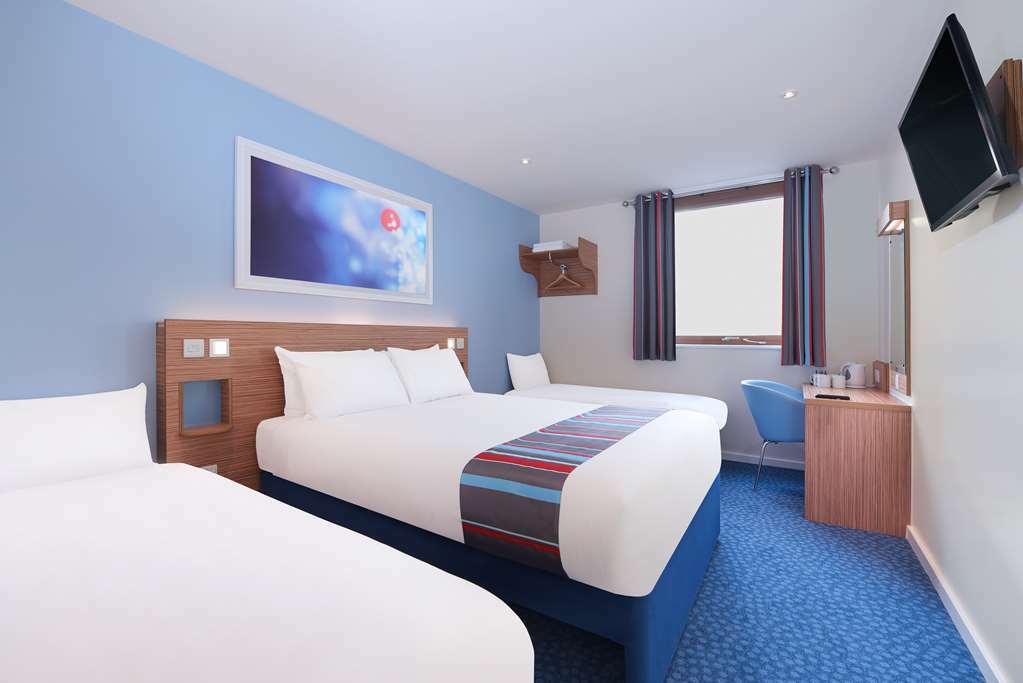 Travelodge Swindon Central Phòng bức ảnh