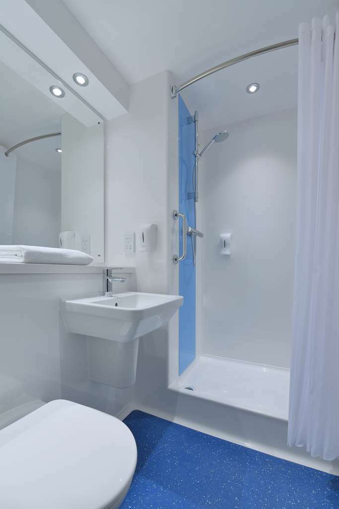 Travelodge Swindon Central Phòng bức ảnh